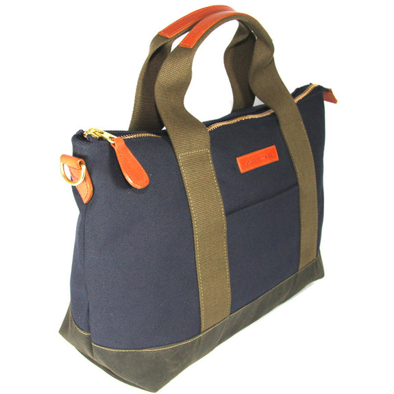 Burghley Travel Bag in Canvas & Waxed Cotton